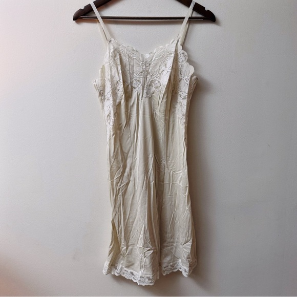 Other - Vintage St. Michael Ivory Slip